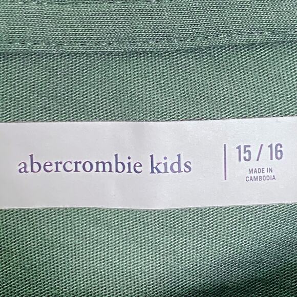 NOS Abercrombie & Fitch New York Logo Tee Shirt Kids 15/16 Hunter Green Spellout - Picture 9 of 10